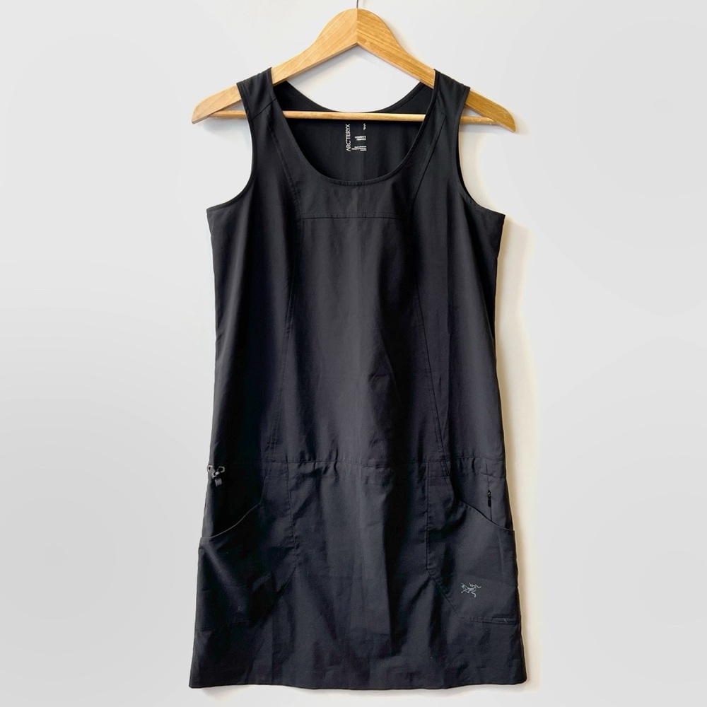 Arc'Teryx Contenta Athletic Dress Black Cinched Waist Pockets Small